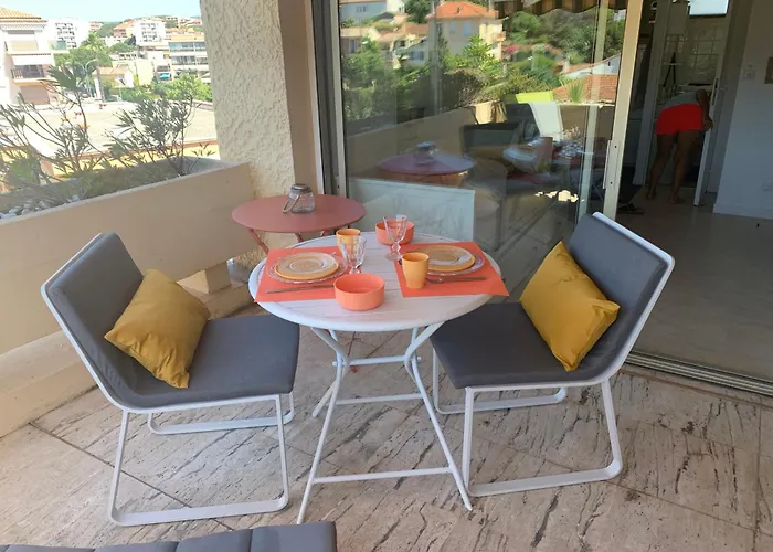 Avec Terrasse Sud Proche Bord De Lejlighed